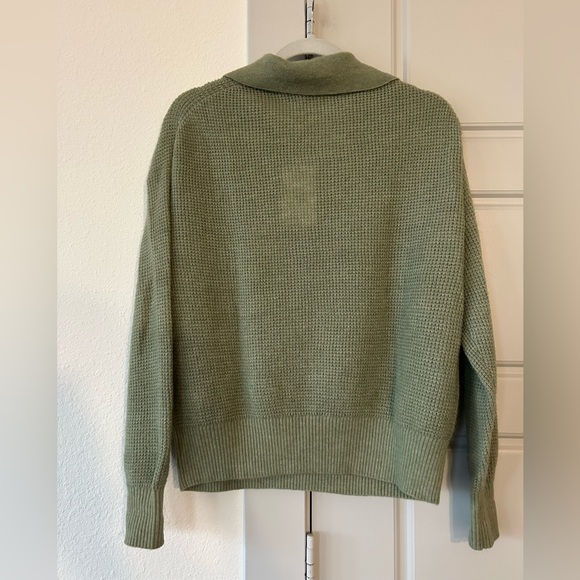 NWT Quince Baby Alpaca Sage Waffle V-Neck Women's Sweater - Picture 2 of 5